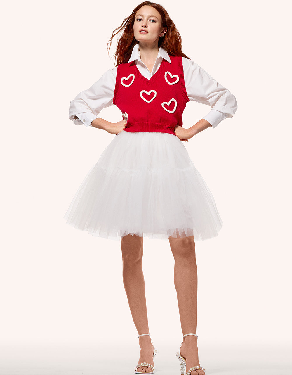 MINNIE HEART SWEATER VEST WHITE RED